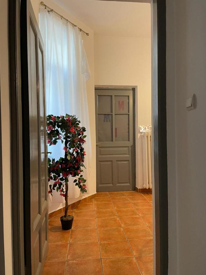 ブカレストOutstanding 3Br Ultracentral Cityview Balcony Aaaアパートメント エクステリア 写真